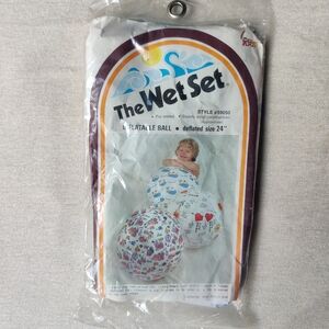 The Wet Set Zee Inflatable Ball 24" NOS Sealed 1980 Palm Trees Island #59050